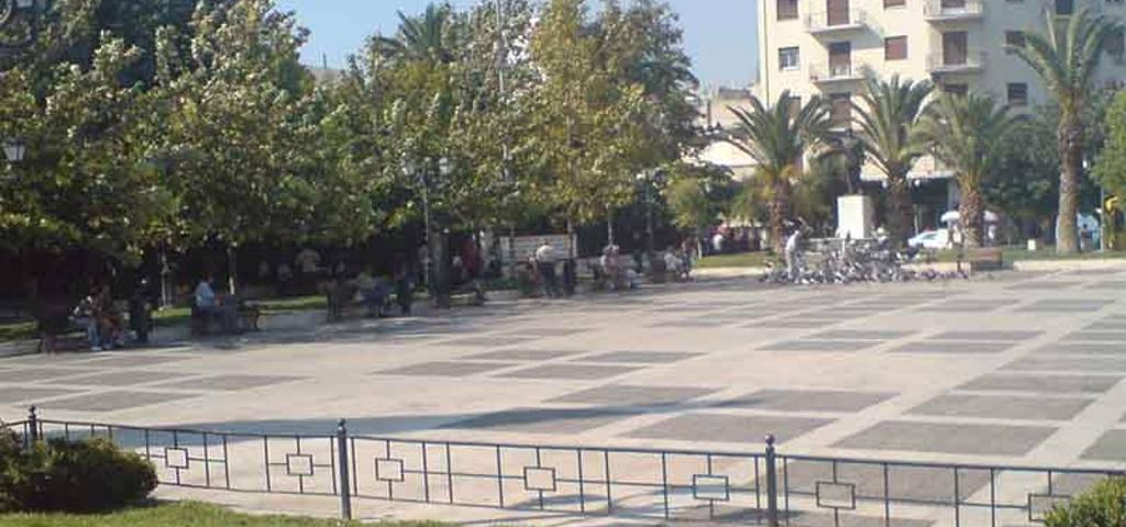 Ριζική ανάπλαση στην Πλ. Δαβάκη της Καλλιθέας Ριζική ανάπλαση στην Πλ. Δαβάκη της Καλλιθέας